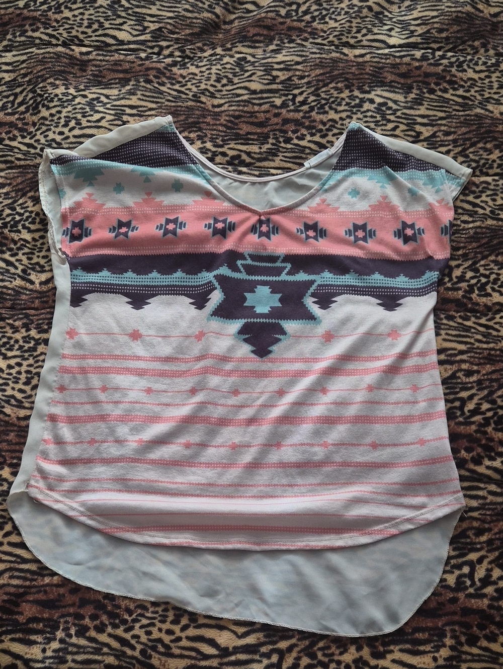 edge Pink and Teal Aztec-Style Short Sleeve Tunic